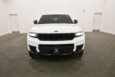 2022 Jeep Grand Cherokee L, $25249. Photo 11