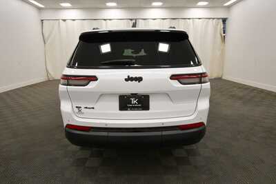 2022 Jeep Grand Cherokee L, $25249. Photo 6