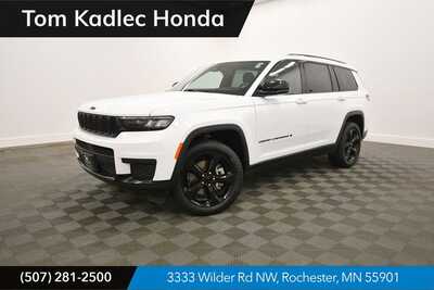2022 Jeep Grand Cherokee L, $25249. Photo 1