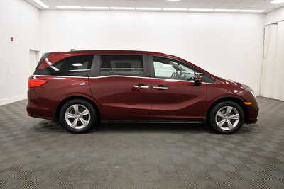 2019 Honda Odyssey, $15849. Photo 9