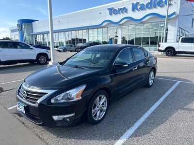 2013 Nissan Altima, $7349. Photo 2