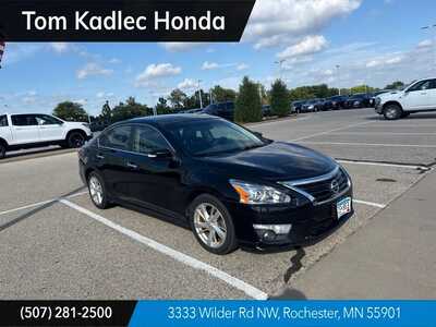 2013 Nissan Altima, $7349. Photo 1