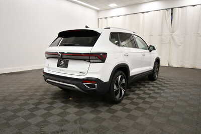 2025 Volkswagen Taos, $23457. Photo 8