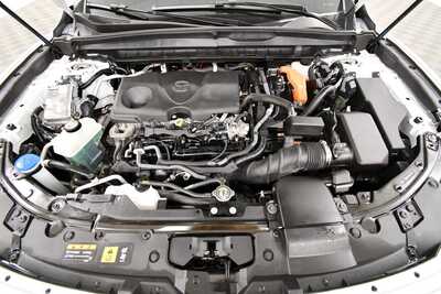 2025 Mazda CX-50, $31922. Photo 12