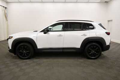 2025 Mazda CX-50, $31922. Photo 4