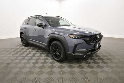 2025 Mazda CX-50, $31892. Photo 9
