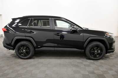 2025 Toyota RAV4, $35621. Photo 9