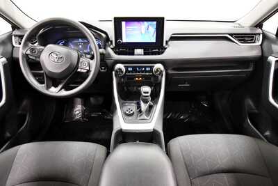 2025 Toyota RAV4, $36170. Photo 3