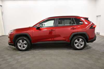 2025 Toyota RAV4, $36170. Photo 4