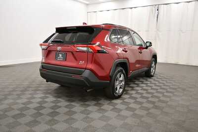 2025 Toyota RAV4, $36170. Photo 8