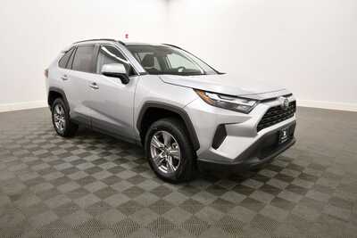 2025 Toyota RAV4, $36062. Photo 10