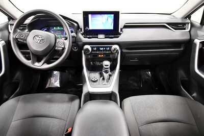 2025 Toyota RAV4, $36062. Photo 3