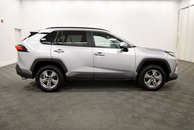 2025 Toyota RAV4, $36062. Photo 9