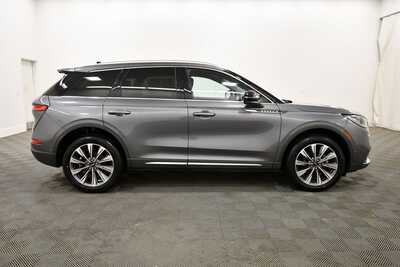 2022 Lincoln Corsair, $31349. Photo 9