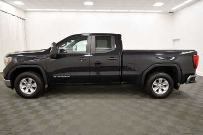 2020 GMC 1500 Ext Cab, $29349. Photo 4