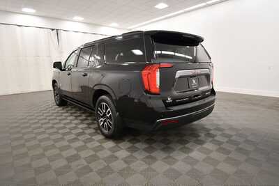 2021 GMC Yukon XL, $42843. Photo 5