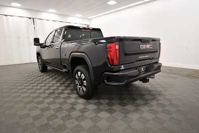 2025 GMC 3500 Crew Cab, $73349. Photo 5