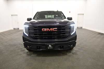 2023 GMC 1500 Crew Cab, $41347. Photo 11