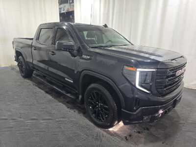 2023 GMC Sierra 1500, $43349. Photo 2