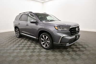 2023 Honda Pilot, $39849. Photo 10