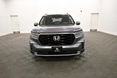 2023 Honda Pilot, $39849. Photo 11