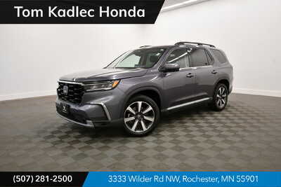 2023 Honda Pilot, $39849. Photo 1