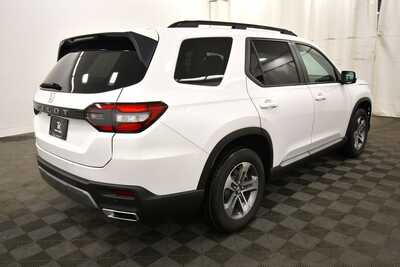 2026 Honda Pilot, $48745. Photo 7