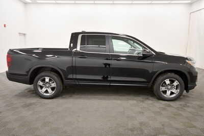 2026 Honda Ridgeline, $42841. Photo 8