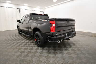 2024 Chevrolet 1500 Crew Cab, $40149. Photo 5