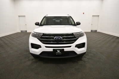 2023 Ford Explorer, $28349. Photo 11