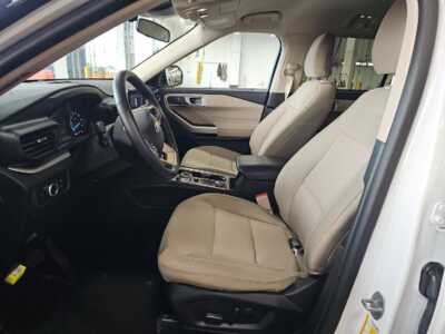 2023 Ford Explorer, $30349. Photo 3