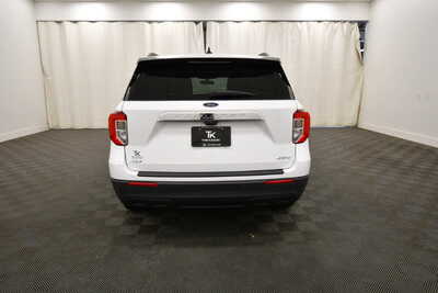 2023 Ford Explorer, $28349. Photo 6