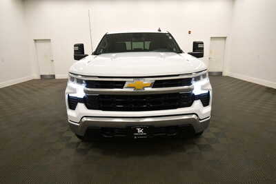 2025 Chevrolet 1500 Crew Cab, $41849. Photo 11
