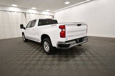 2025 Chevrolet 1500 Crew Cab, $41849. Photo 5