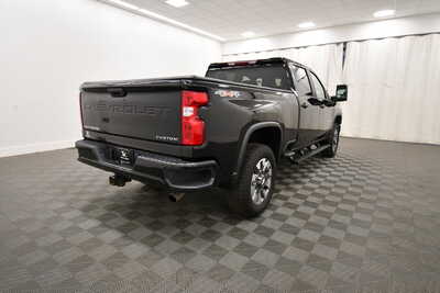 2025 Chevrolet 2500 Crew Cab, $50849. Photo 8