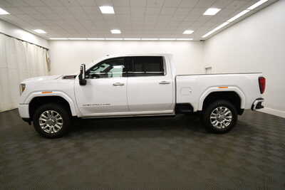 2023 GMC 3500 Crew Cab, $62349. Photo 4