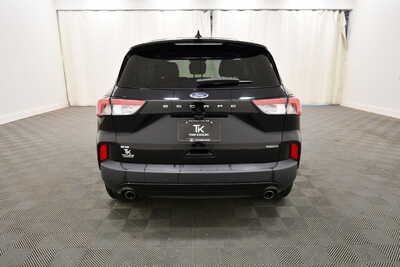 2022 Ford Escape, $22349. Photo 6