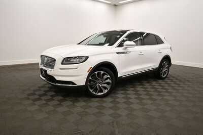 2022 Lincoln Nautilus, $37349. Photo 2