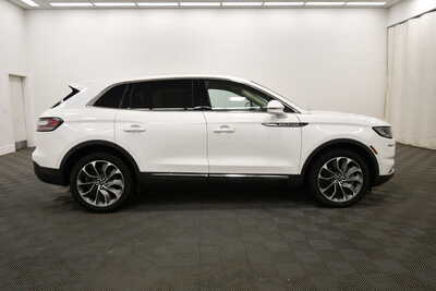 2022 Lincoln Nautilus, $37349. Photo 9