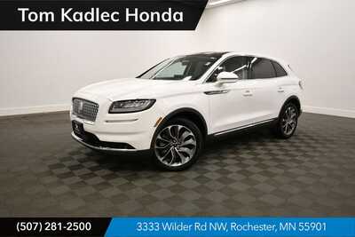 2022 Lincoln Nautilus, $37349. Photo 1