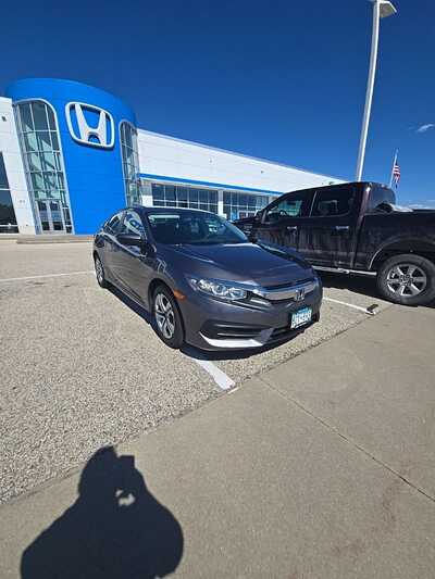 2018 Honda Civic, $0. Photo 2