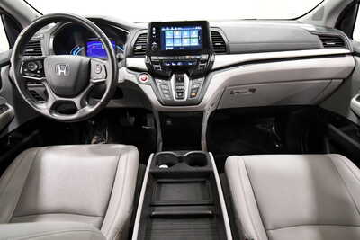 2019 Honda Odyssey, $16345. Photo 3