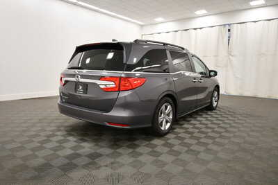 2019 Honda Odyssey, $16345. Photo 8