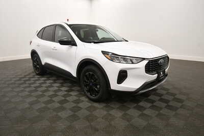 2025 Ford Escape, $24349. Photo 10
