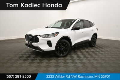 2025 Ford Escape, $24349. Photo 1