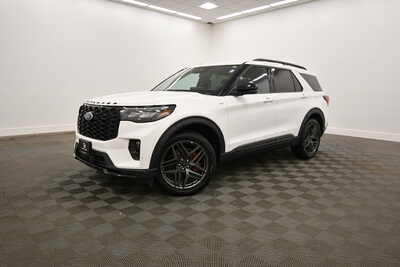2025 Ford Explorer, $37849. Photo 2