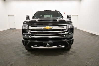 2024 Chevrolet 3500 Crew Cab, $60349. Photo 11