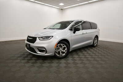2024 Chrysler Pacifica, $35349. Photo 2