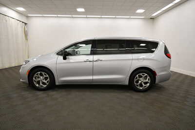 2024 Chrysler Pacifica, $35349. Photo 4