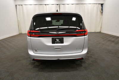 2024 Chrysler Pacifica, $35349. Photo 6